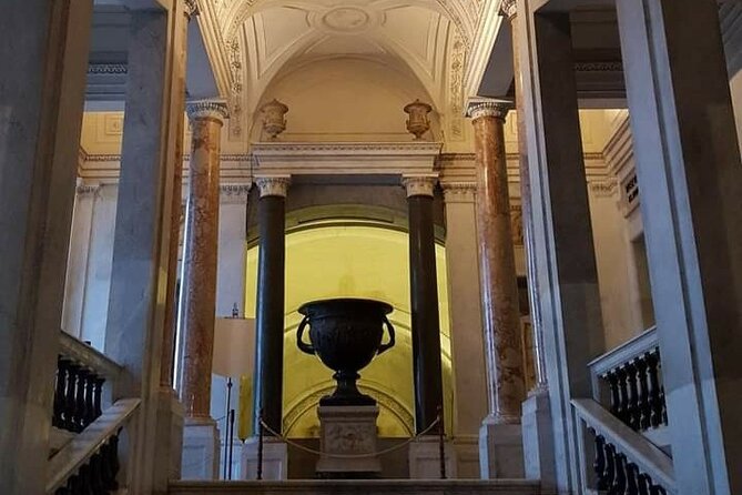 Audio guide in Vatican Museums and Sistine Chapel - Who this fits best (and who might want a different format)