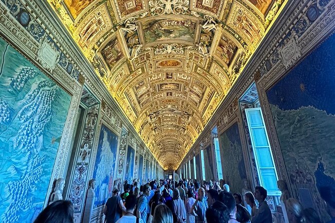 Audio guide in Vatican Museums and Sistine Chapel - Raphael Rooms, Maps Gallery, and the moment art starts to click