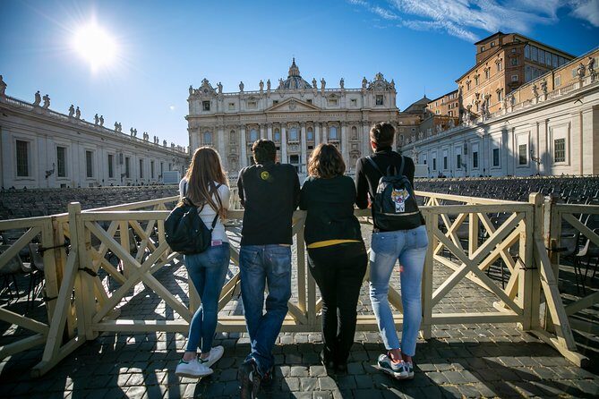 Best of the Vatican in a Day Tour: Museum Sistine Chapel & Church - Sistine Chapel: When a Guide Gives the Frescoes Their Job