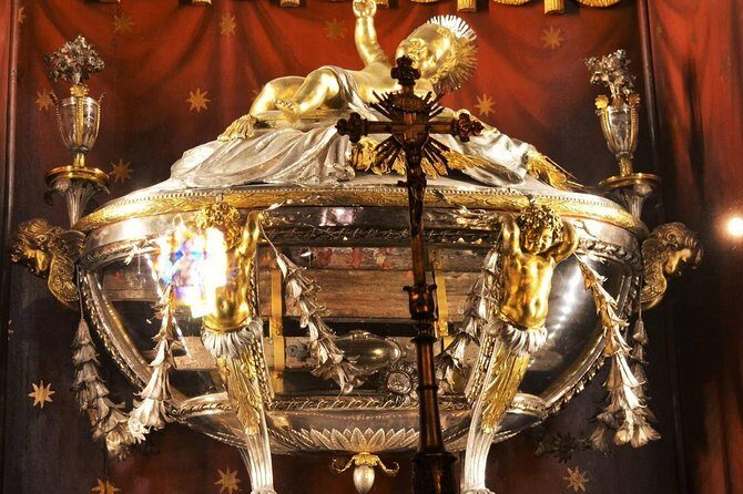 Catacombs, Vatican Museums, Sistine Chapel and Roman Basilicas Private Tour - Why this Rome sacred-sites route feels efficient