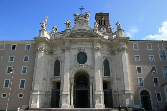 Catacombs, Vatican Museums, Sistine Chapel and Roman Basilicas Private Tour - Arcibasilica di San Giovanni in Laterano: the cathedral of Rome