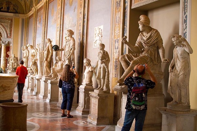 Complete Vatican: Museums, Sistine Chapel & St Peters Basilica - St. Peter’s Basilica: early access and the construction story