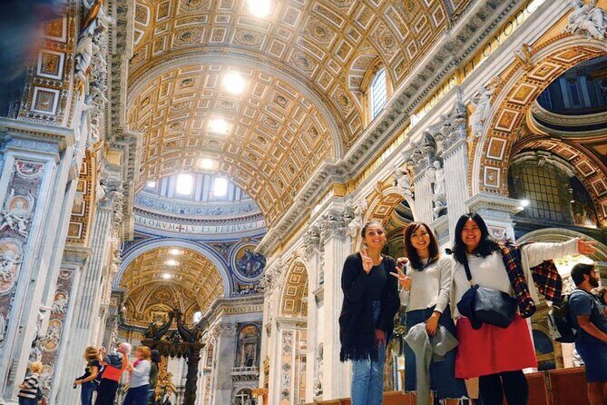 Entire Vatican Tour Experience Treasure of the Sistine Chapel - Group size and shared tour reality