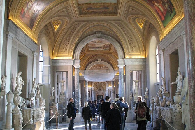 Exclusive Sunday Tour of the Vatican Museums & Sistine Chapel - Sistine Chapel: what you’ll learn before you step inside