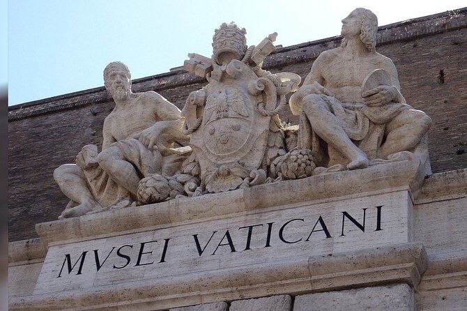 Exclusive Sunday Tour of the Vatican Museums & Sistine Chapel - What to wear: the shoulders-and-knees rule you can’t ignore