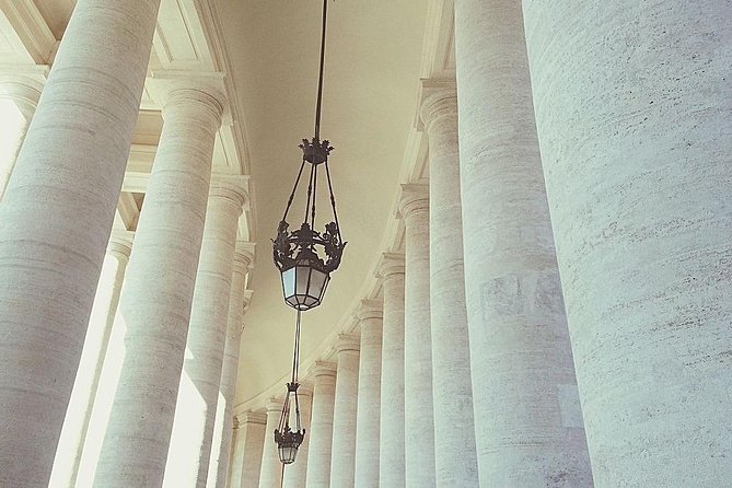 Exclusive Vatican Museum and Sistine Chapel Group Tour - Getting there: meeting point, start time, and arrival mindset