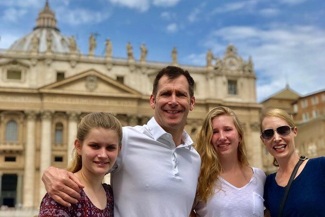 Express Early Morning Sistine Chapel Tour with Max 6 People - Stanze di Raffaello: Raphael Rooms in 15 Minutes