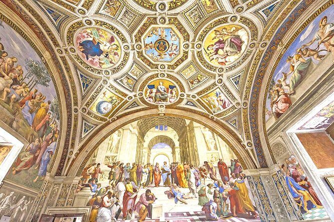 Fast Access Vatican, Sistine Chapel and Basilica Guided Tour - St. Peter’s Square: Bernini’s Layout and the White Smoke Moment