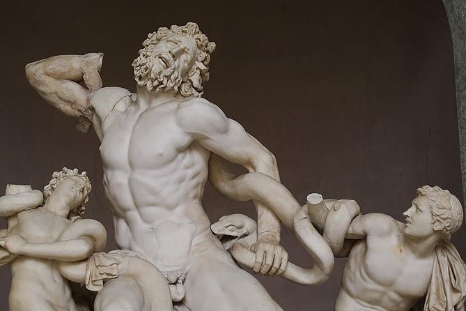 guided tour of the Vatican Museums, Sistine Chapel, Basilica - Entering the Vatican Museums: the route that saves your energy