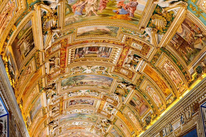 Guided tour of Vatican Museums and Sistine Chapel - Sistine Chapel Timing: Vaults, Last Judgment, and Keeping Your Cool