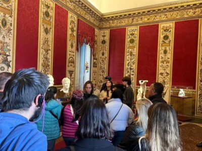 Guided Tour Vatican Museums & Sistine Chapel - The meeting point: arriving early makes a big difference