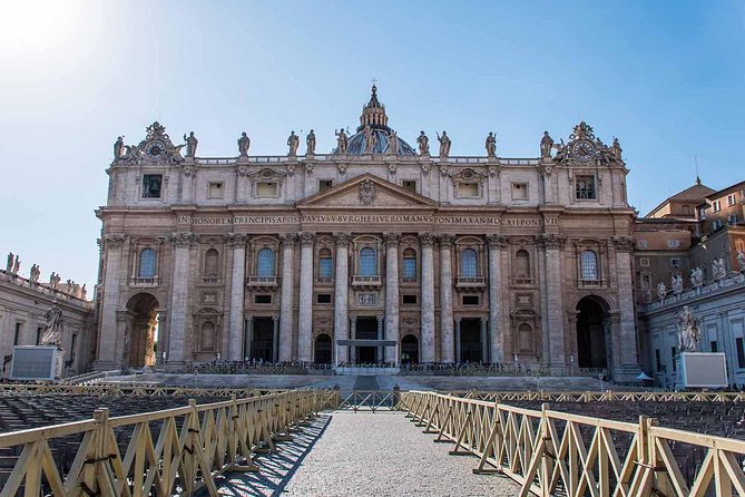 Private Rome in a Day Tour with Colosseum & Sistine Chapel: Essential Experience - Trevi Fountain and Piazza Navona: the quick-photo reality check