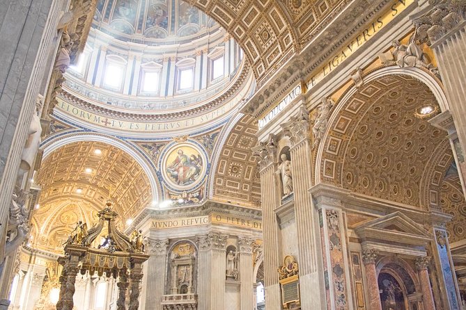 Private Vatican Tour with Sistine Chapel & Basilca Fast Access - Raphael Rooms: 30 minutes to understand what you’re seeing