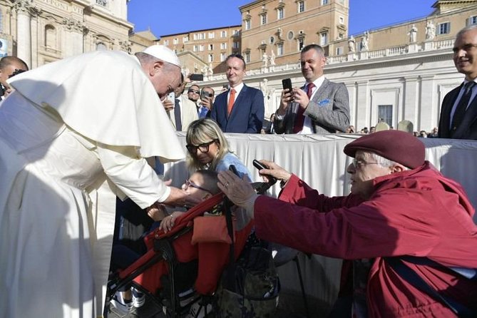 Reserved Papal Audience Ticket with Assistance On Site - Key things you’ll notice right away