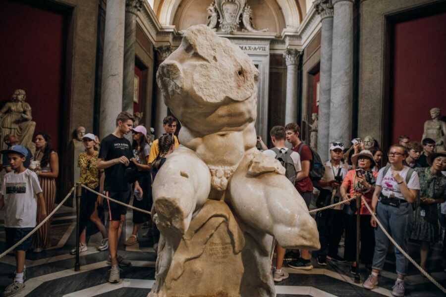 Rome: Early-Morning Vatican Museums and Sistine Chapel Tour - First thing that changes everything: going in early