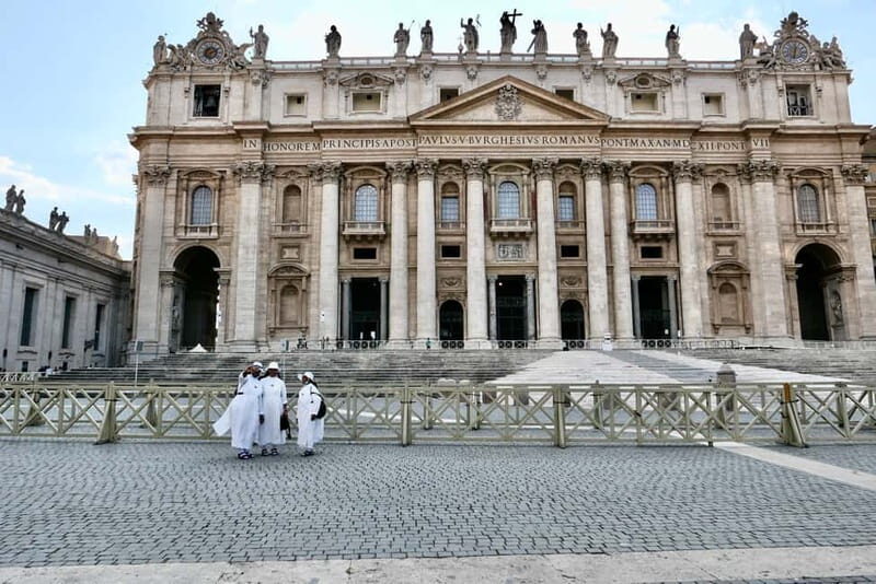 Rome: Guided Tour of St. Peter's Basilica, Grottoes & Square - Accessibility and practical limits to know before you go