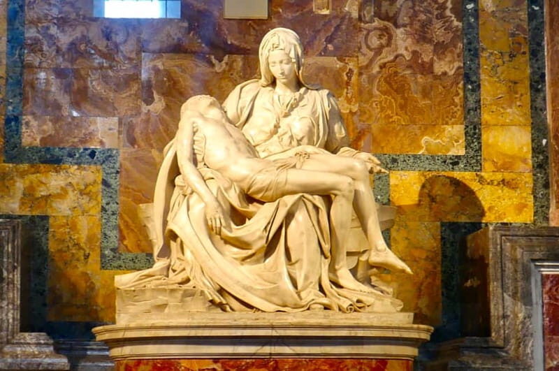 Rome: Guided Tour of St. Peter's Basilica, Grottoes & Square - Small-group vs private: which pace fits you?
