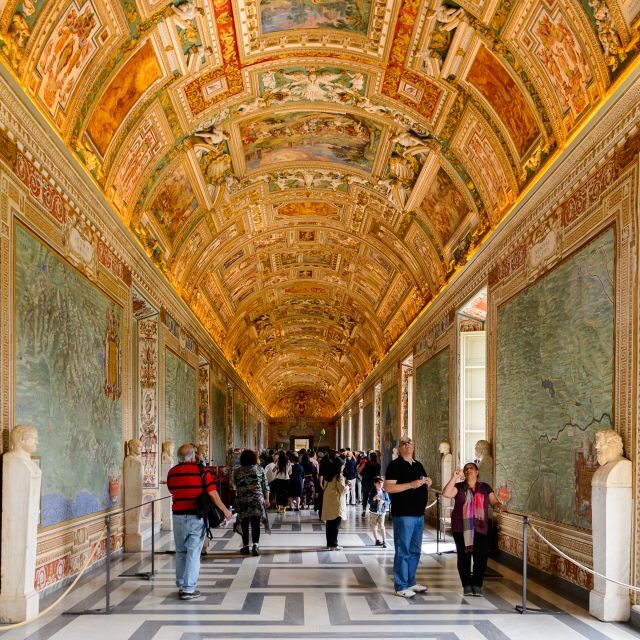 Rome: Hop-on-Hop-off Bus with Vatican and Sistine Chapel - Dress Code, Security Screening, and the Reality of Museum Lines
