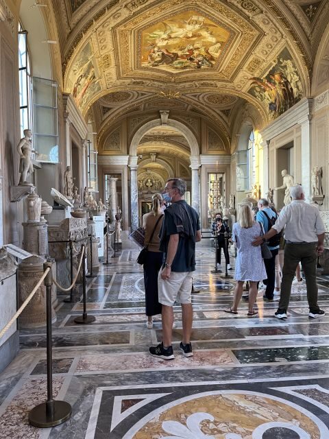 Rome: Sistine Chapel & Vatican Tour with Pre-Opening Access - What to pack and wear (so security doesn’t slow you down)
