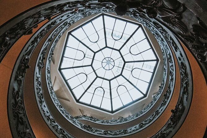 Rome: Skip-the-Line Vatican Museums and Sistine Chapel Tour - Meeting at Via Santamaura and what to bring