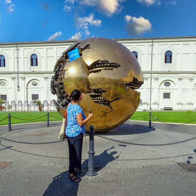 Rome: Skip the line Vatican Museums & Sistine Chapel Tour - Gallery of Maps and the Gallery of Tapestries: art that teaches you how to look