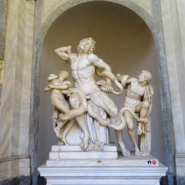 Rome: Skip the line Vatican Museums & Sistine Chapel Tour - How the guide, earphones, and small-group format change everything