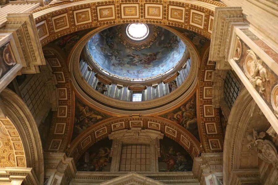 Rome: Ticket and Tour Vatican Museum and Sistine Chapel - Transition to the Sistine Chapel: 1 Hour That Needs Focus