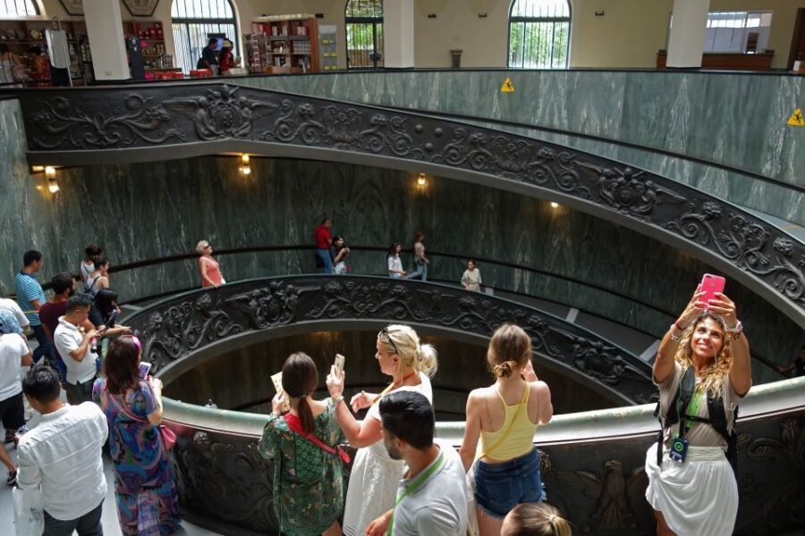 Rome: Vatican and Sistine Chapel Tour with VIP Entrance - St. Peter’s Basilica: Know What You’re Not Buying