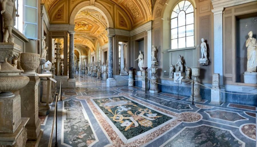 Rome: Vatican Museum and Sistine Chapel Group Tour in German - Sistine Chapel climax: Michelangelo’s frescoes and the world-record scale