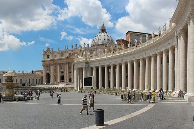 Rome: Vatican Museum & Sistine Chapel Skip-The-Line Tickets - Where the day gets tiring: entrances, queues, and getting lost