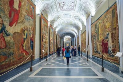 Rome: Vatican Museum & Sistine Chapel Skip-The-Line Tickets - Sistine Chapel: the rules, the crowd, and Michelangelo