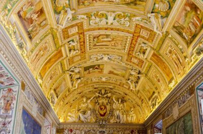 Rome: Vatican Museums and Sistine Chapel Guided Tour - Meeting at Via Tunisi 4 and Getting Ready to Move