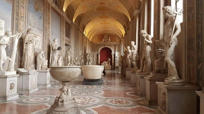 Rome: Vatican Museums, Sistine Chapel Tour & Basilica Access - Sistine Chapel: the works everyone talks about, plus a major closure risk