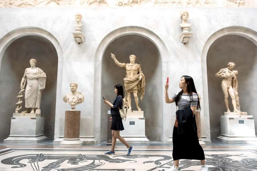 Rome: Vatican Museums & Sistine Chapel Tour with Fast Entry - Meeting at Via Vespasiano 71: getting started without stress