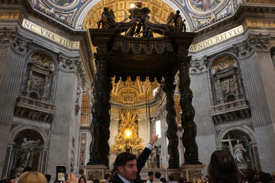 Rome: Vatican Museums & St. Peter's Basilica with Dome Climb - Quick hits before you go