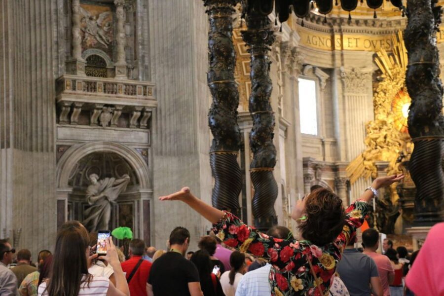 Rome: Vatican Museums & St. Peter's Basilica with Dome Climb - Meeting at Largo del Colonnato and the early St. Peter’s plan