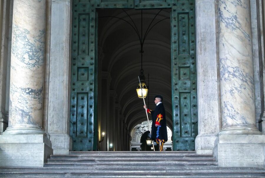 Rome: Vatican & Sistine Chapel Tour + Optional Colosseum - Optional upgrade: Colosseum, Roman Forum, and Palatine Hill in one Rome day