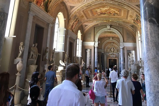 Sistine Chapel Morning Tour with Vatican Museums Galleries & Raphael Rooms - A morning route that actually makes sense at the Vatican