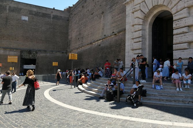 Sistine Chapel & Vatican Tour with No Lines - Sistine Chapel: 30 minutes that you should plan for