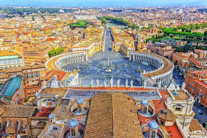 Skip the line fast Entrance Tickets: Vatican Museums & Sistine Chapel - Raphael Rooms (Stanze di Raffaello): The Warm-Up Before Michelangelo