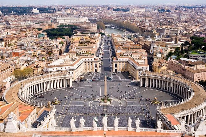 Skip the Line: Semi Private Vatican Museums and Sistine Chapel Afternoon Tour - Caravaggio, Raphael, and Other Masterpieces: How the Guide Shapes the Route