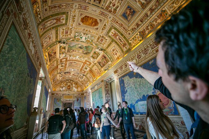Skip-the-line Sistine Chapel & Vatican Highlights Guided Tour - When Special Events Shut Parts of the Vatican