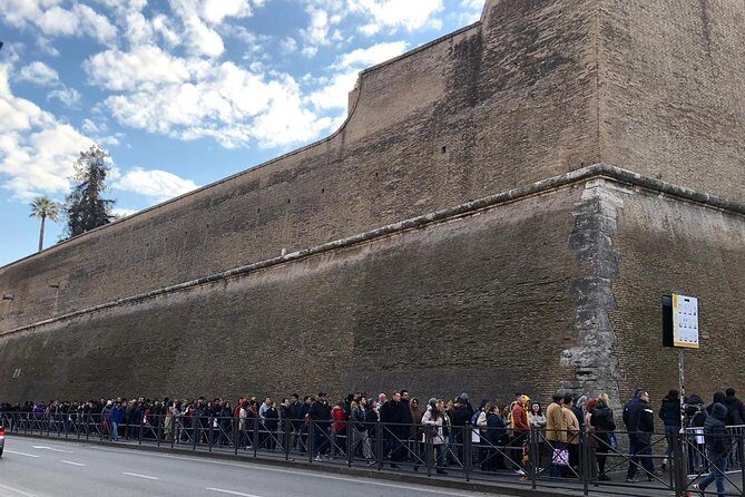 Skip-The-Line: Sistine Chapel & Vatican Tour with A Guide - Guides, headsets, and staying together in a loud place