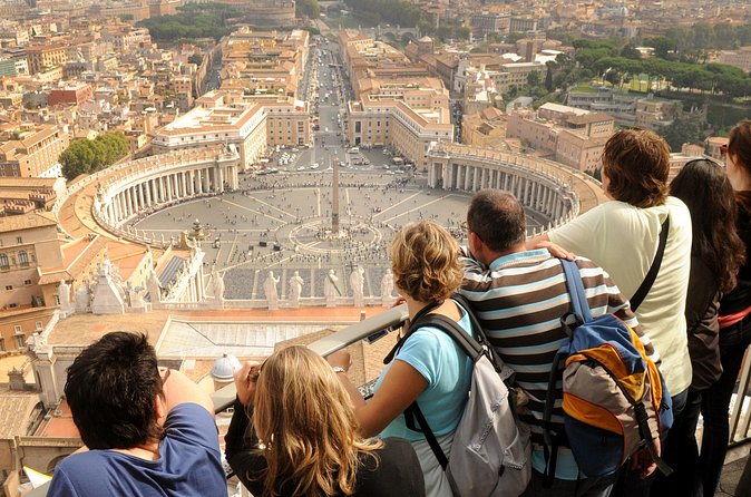 Skip-the-Line St.Peter's Dome, Vatican and Sistine Chapel Tour - Logistics and comfort tips for a smooth Vatican morning