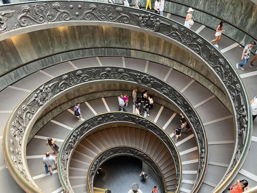 Skip-The-Line Vatican Museum, Sistine Chapel & Basilica Tour - Inside Vatican Museum: what the guided route gives you