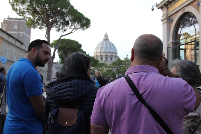 Spanish Small Group Tour of the Vatican Museums, Sistine Chapel & St. Peter's - St. Peter’s Basilica: the big-ticket art, plus timing realities