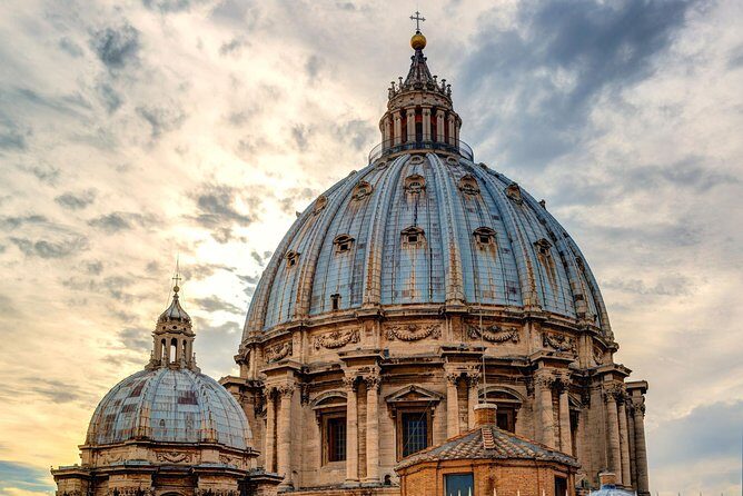 St. Peter’s Basilica: Self-guided Audio Tour on your Phone (without ticket) - Vatican Grottoes: ending underground like a secret chapter