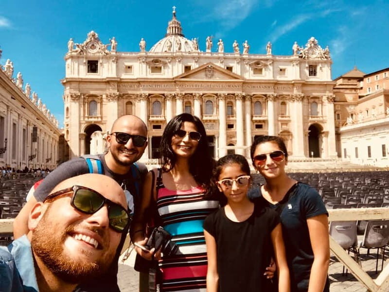 Top to Bottom Saint Peter's Basilica Tour with Dome Climb - Obelisco di Piazza San Pietro: a quick orientation moment