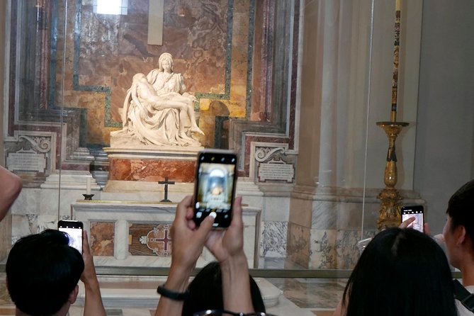 “Vatican Art Power And Influence–Private Experience - Crowd levels: what early access changes in real life