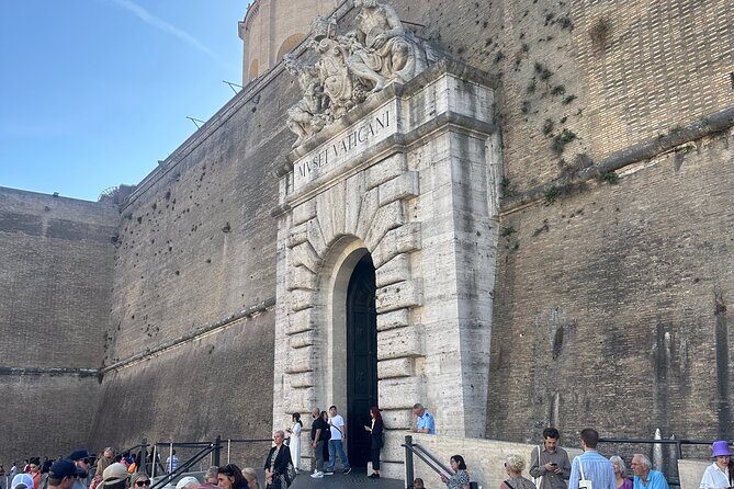 Vatican City Guided Tour With Less Crowd Than Regular Hours - Choosing morning vs late afternoon: heat, crowds, and your energy